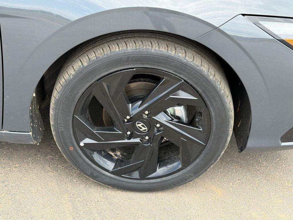New 2026 Gray HYUNDAI SEL Sport image 13