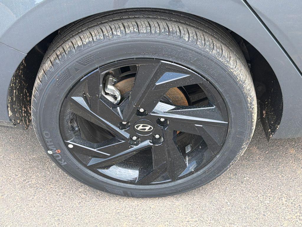 New 2026 Gray HYUNDAI SEL Sport image 18