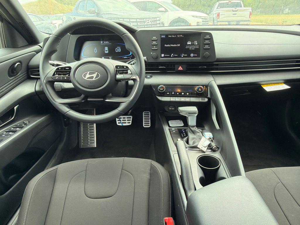 New 2026 Gray HYUNDAI SEL Sport image 23