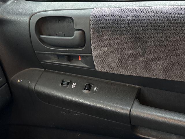 2004 Dodge Dakota SLT