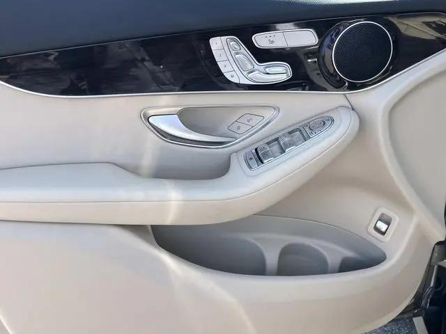 2022 Mercedes-Benz GLC SUV