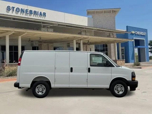 2026 Chevrolet Express Cargo Van 2500 Regular Wheelbase, WT, RWD