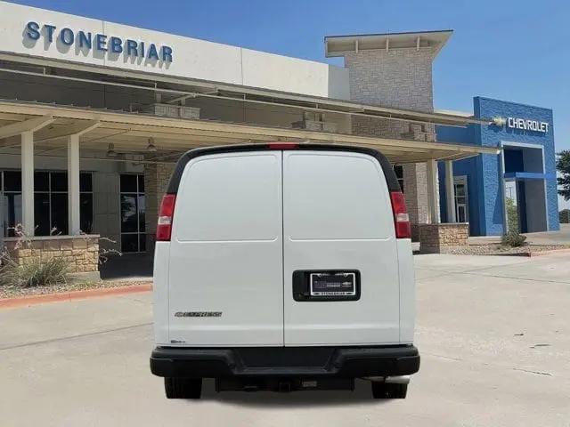 2026 Chevrolet Express Cargo Van 2500 Regular Wheelbase, WT, RWD