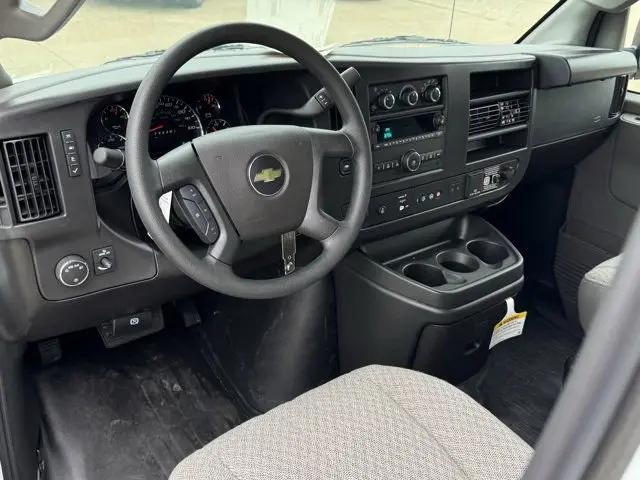 2026 Chevrolet Express Cargo Van 2500 Regular Wheelbase, WT, RWD