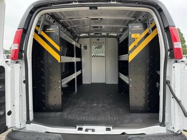 2026 Chevrolet Express Cargo Van 2500 Regular Wheelbase, WT, RWD