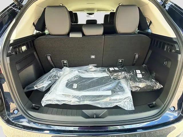 2026 Mazda X-90 3.3 Turbo Select