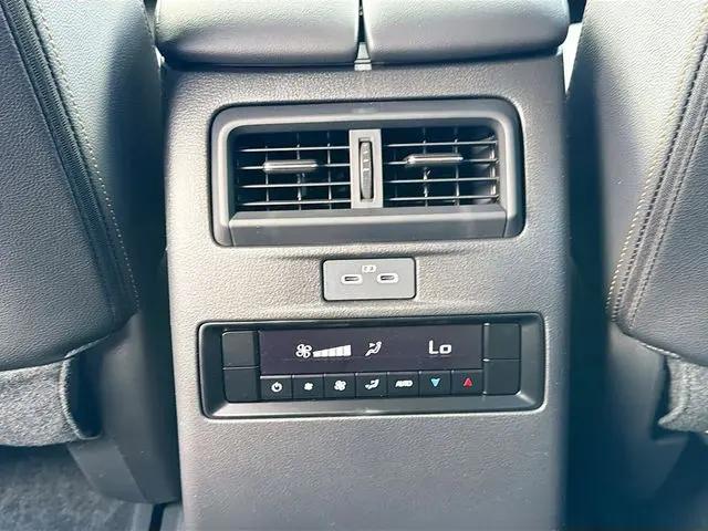 2026 Mazda X-90 3.3 Turbo Select