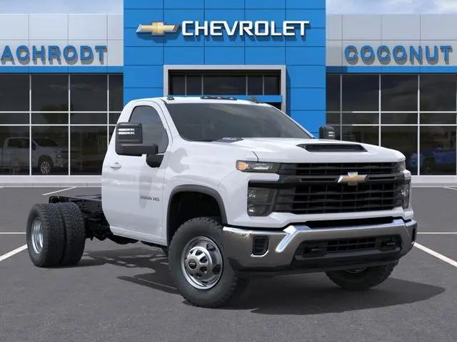 2025 Chevrolet Silverado 3500HD Work Truck