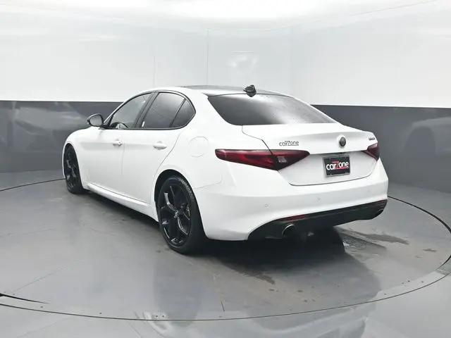2021 Alfa Romeo Giulia Ti RWD