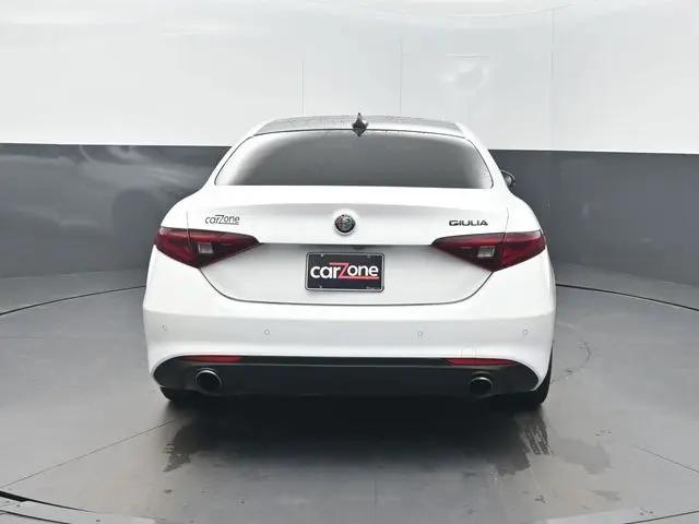 2021 Alfa Romeo Giulia Ti RWD