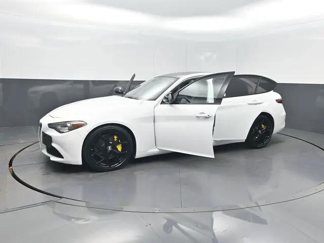 2021 Alfa Romeo Giulia Ti RWD