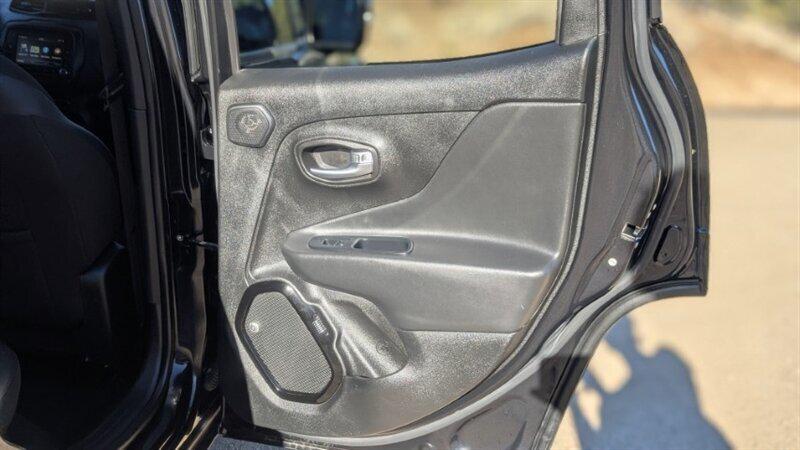2016 Jeep Renegade Justice