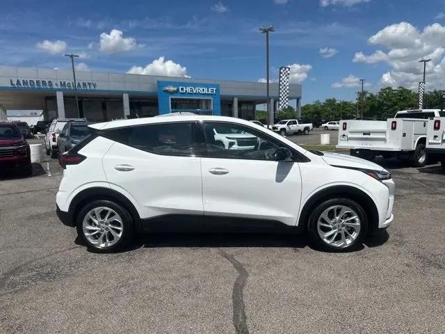 2027 Chevrolet Bolt LT FWD