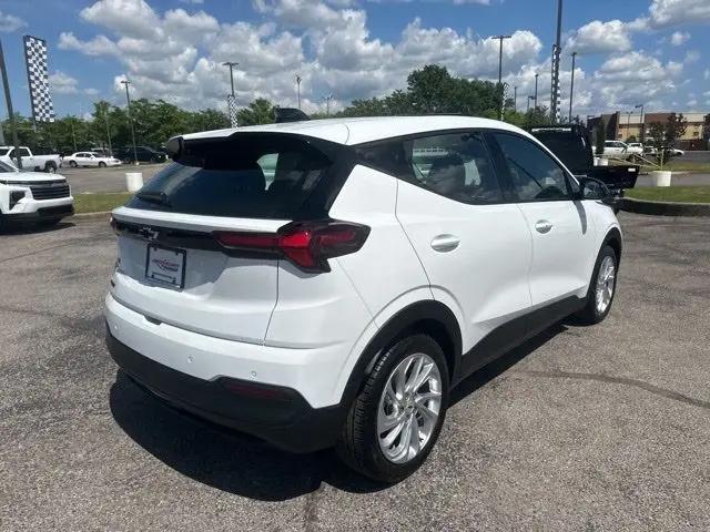 2027 Chevrolet Bolt LT FWD