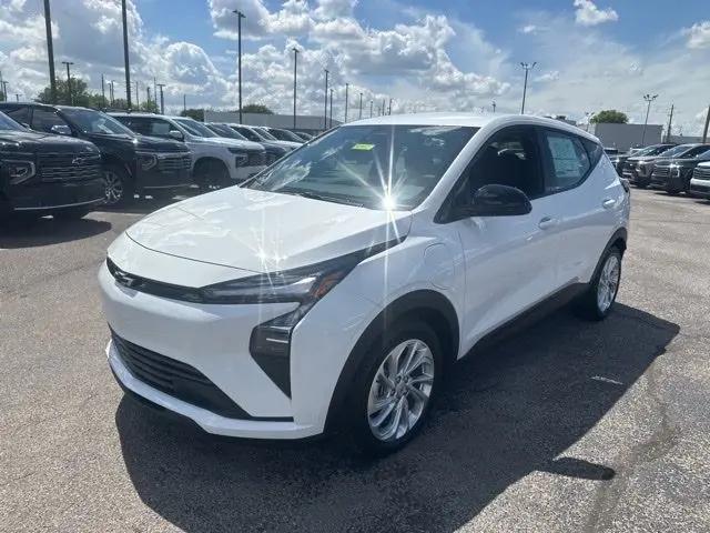 2027 Chevrolet Bolt LT FWD