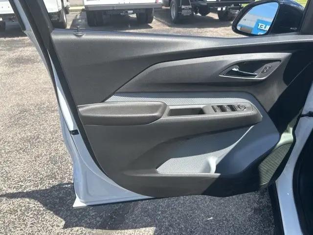 2027 Chevrolet Bolt LT FWD
