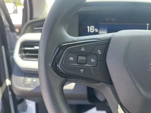 2027 Chevrolet Bolt LT FWD