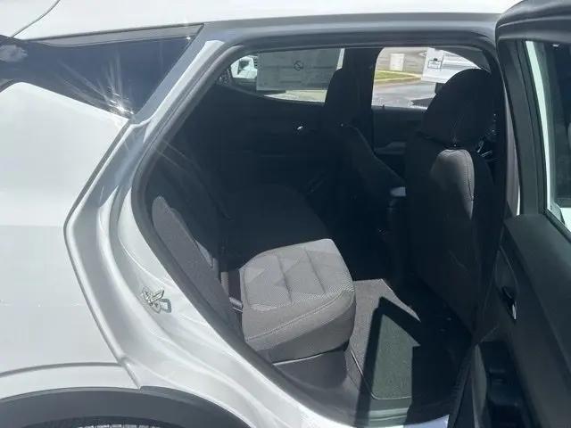 2027 Chevrolet Bolt LT FWD