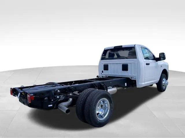 2026 Ram 3500 Tradesman/Big Horn