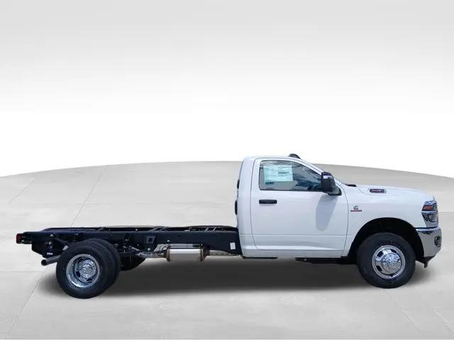 2026 Ram 3500 Tradesman/Big Horn