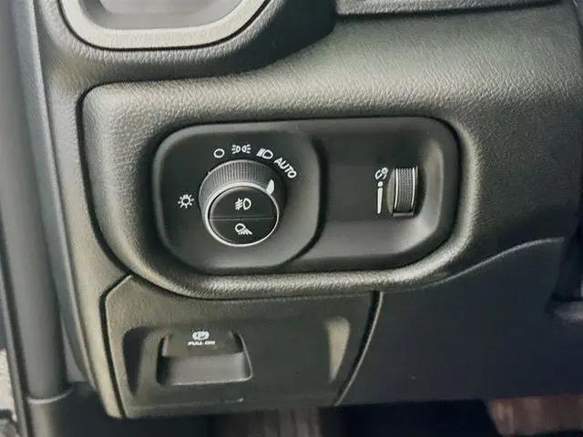 2026 Ram 1500 Warlock Crew Cab 4x4 57 Box