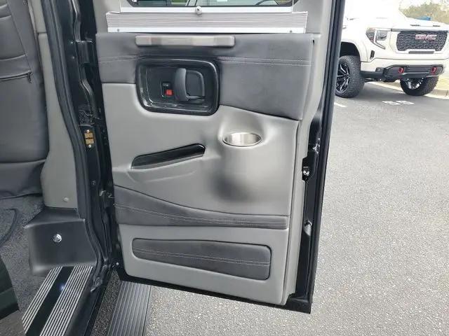 2024 GMC Savana Cargo RWD 2500 Regular Wheelbase Work Van
