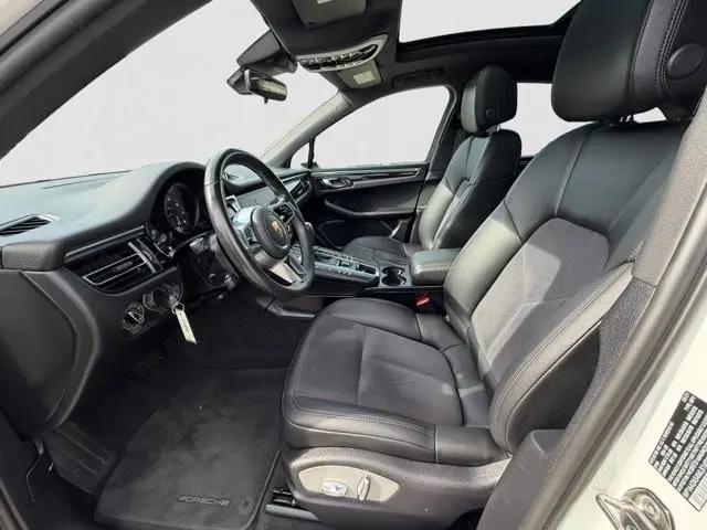 2021 Porsche Macan Macan