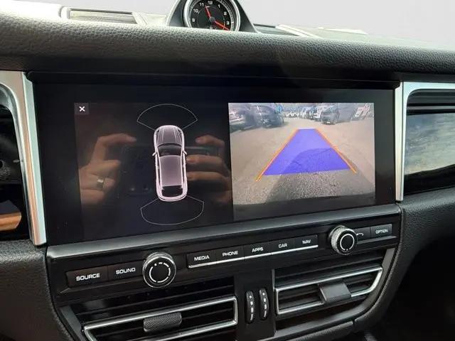 2021 Porsche Macan Macan