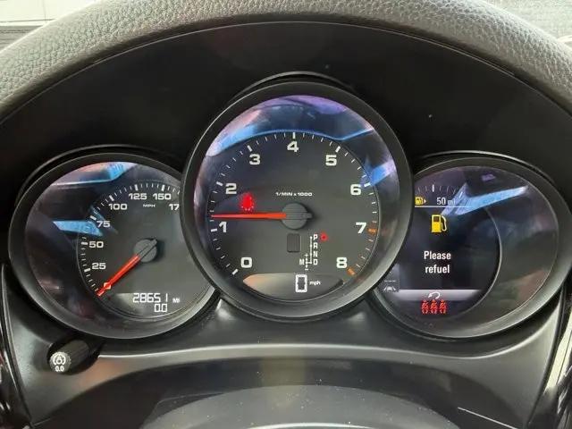 2021 Porsche Macan Macan