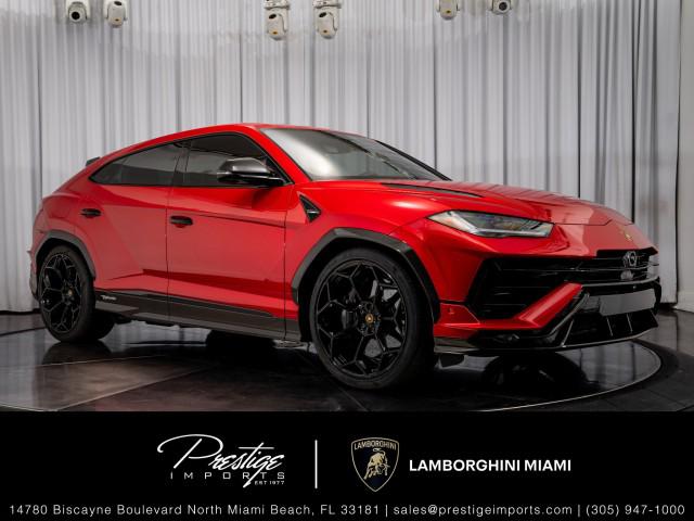 /2023 Lamborghini Urus