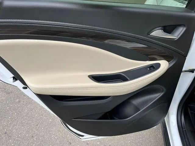 2019 Buick Envision AWD Essence