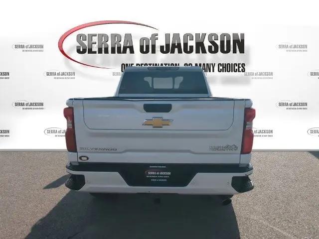 2022 Chevrolet Silverado 2500HD 4WD Crew Cab Standard Bed High Country