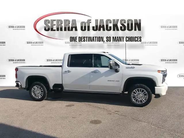 2022 Chevrolet Silverado 2500HD 4WD Crew Cab Standard Bed High Country
