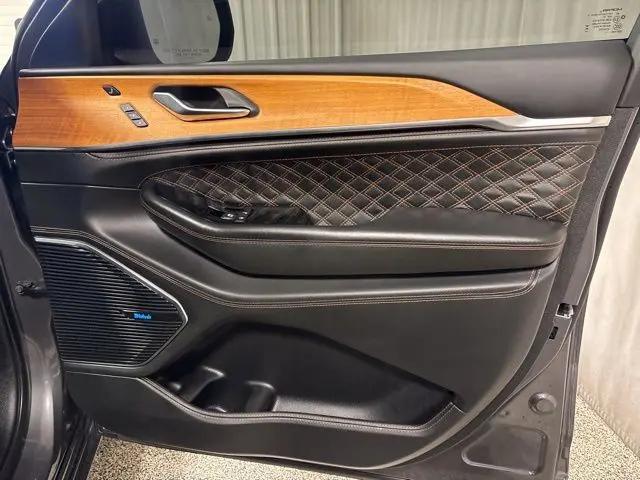 2024 Jeep Grand Cherokee L Summit Reserve