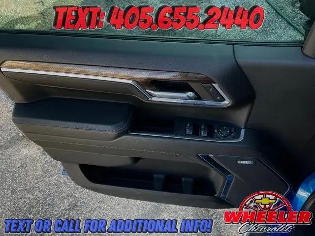 2023 Chevrolet Silverado 1500 4WD Crew Cab Short Bed RST