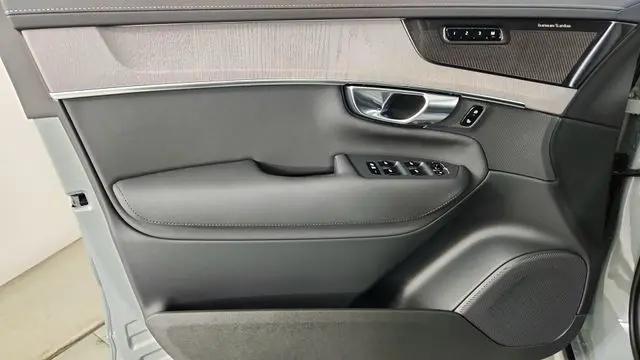 2026 Volvo XC90 Plug-In Hybrid Ultra, T8 AWD, Electric/Gasoline, Bright, 7 Seats