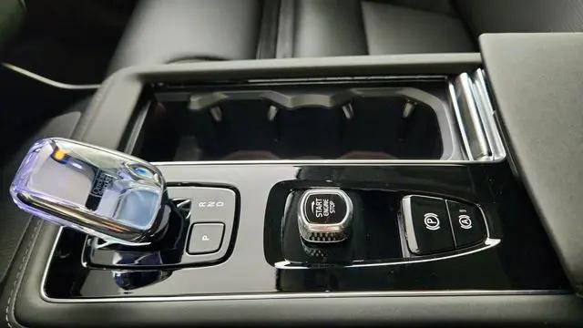 2026 Volvo XC90 Plug-In Hybrid Ultra, T8 AWD, Electric/Gasoline, Bright, 7 Seats