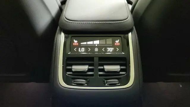 2026 Volvo XC90 Plug-In Hybrid Ultra, T8 AWD, Electric/Gasoline, Bright, 7 Seats