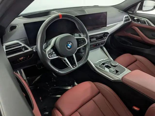 2025 BMW M4 M440i