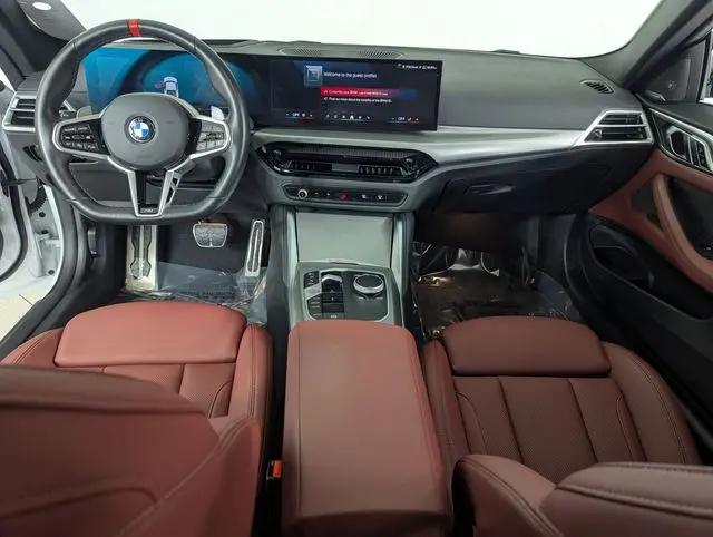 2025 BMW M4 M440i