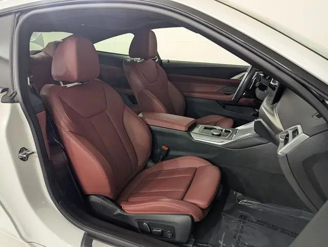 2025 BMW M4 M440i