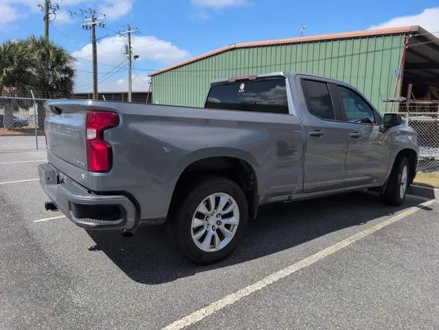 2022 Chevrolet Silverado 1500 2WD Double Cab Standard Bed Custom
