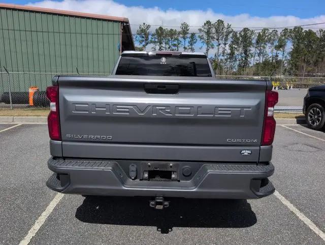 2022 Chevrolet Silverado 1500 2WD Double Cab Standard Bed Custom