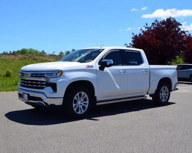 2022 Chevrolet Silverado 1500 4WD Crew Cab Short Bed LTZ