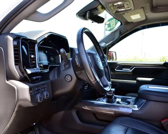 2022 Chevrolet Silverado 1500 4WD Crew Cab Short Bed LTZ