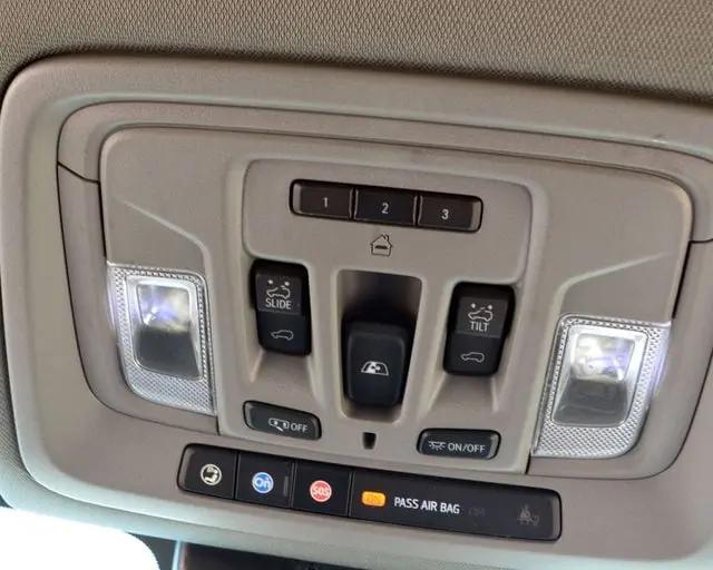 2022 Chevrolet Silverado 1500 4WD Crew Cab Short Bed LTZ