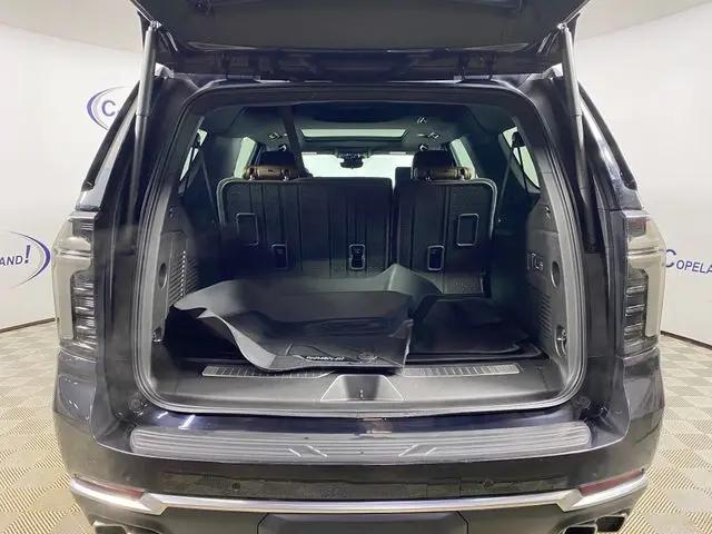 2026 Chevrolet Suburban High Country, 4WD