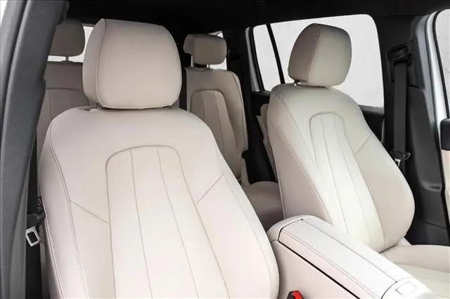 2026 Mercedes-Benz GLB 4MATIC