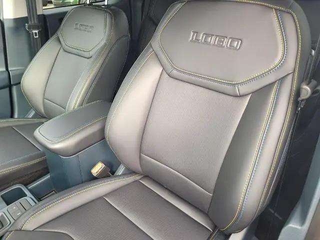 2025 Ford Maverick Lobo Standard