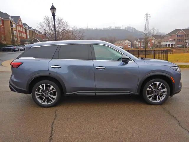 2023 INFINITI QX60 LUXE AWD
